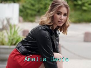 Amalia_Davis