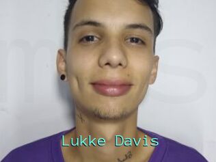 Lukke_Davis