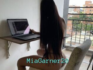 MiaGarner20