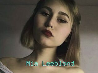 Mia_Leeblond