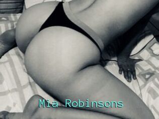 Mia_Robinsons