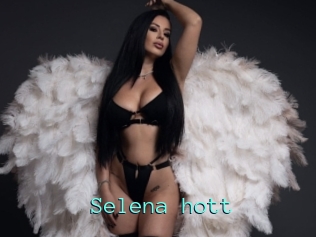 Selena_hott